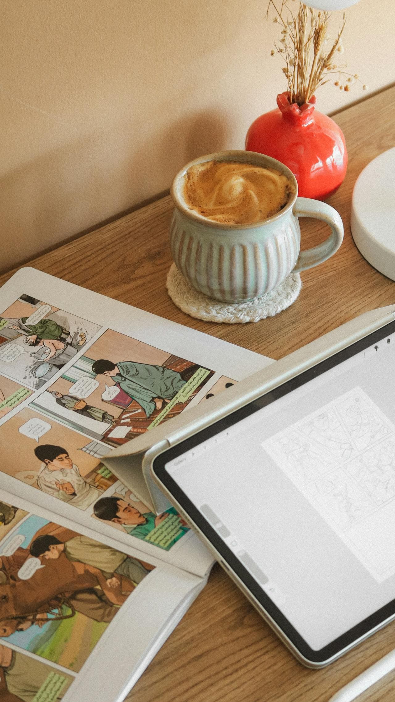 Illustration de blog pour Comment commencer les webtoons quand on vient du manga